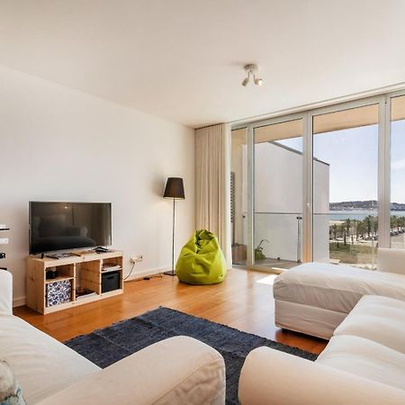 Appartamento Guestready - Alges Apt With Stunning Rooftop Pool Esterno foto