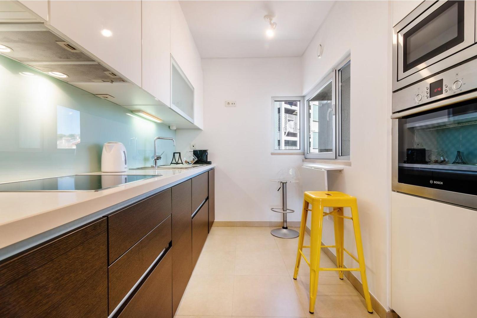 Appartamento Guestready - Alges Apt With Stunning Rooftop Pool Esterno foto