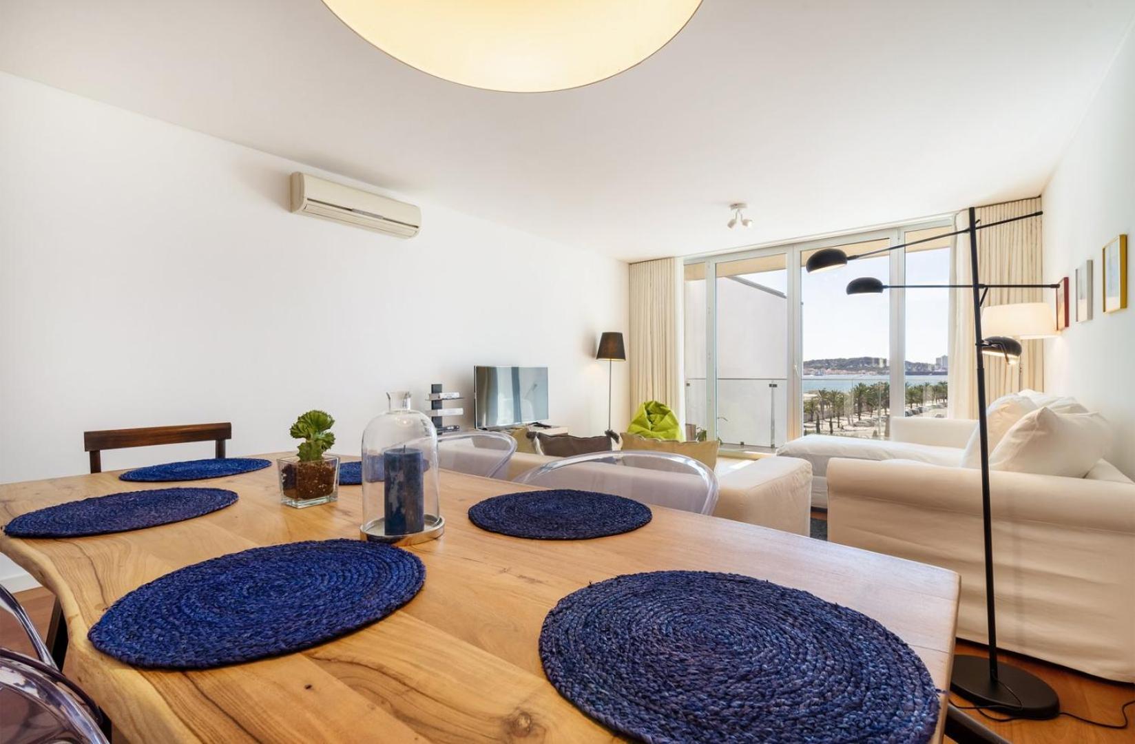 Appartamento Guestready - Alges Apt With Stunning Rooftop Pool Esterno foto