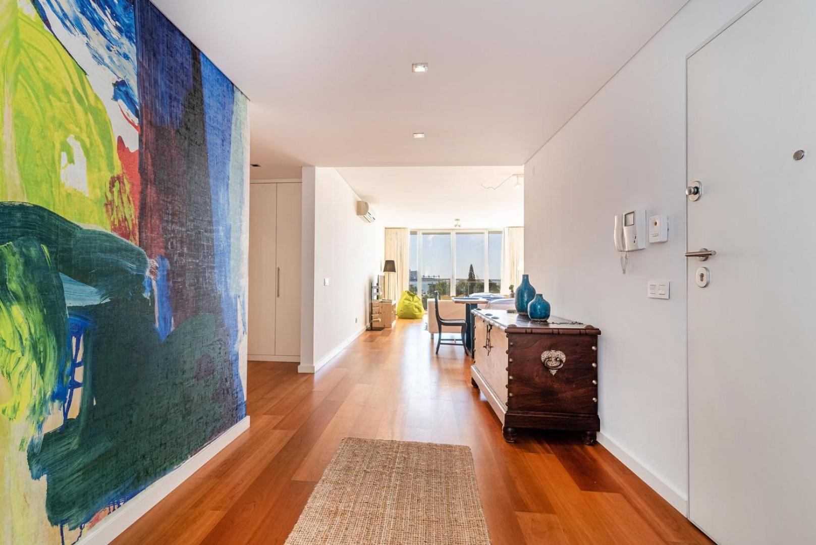 Appartamento Guestready - Alges Apt With Stunning Rooftop Pool Esterno foto